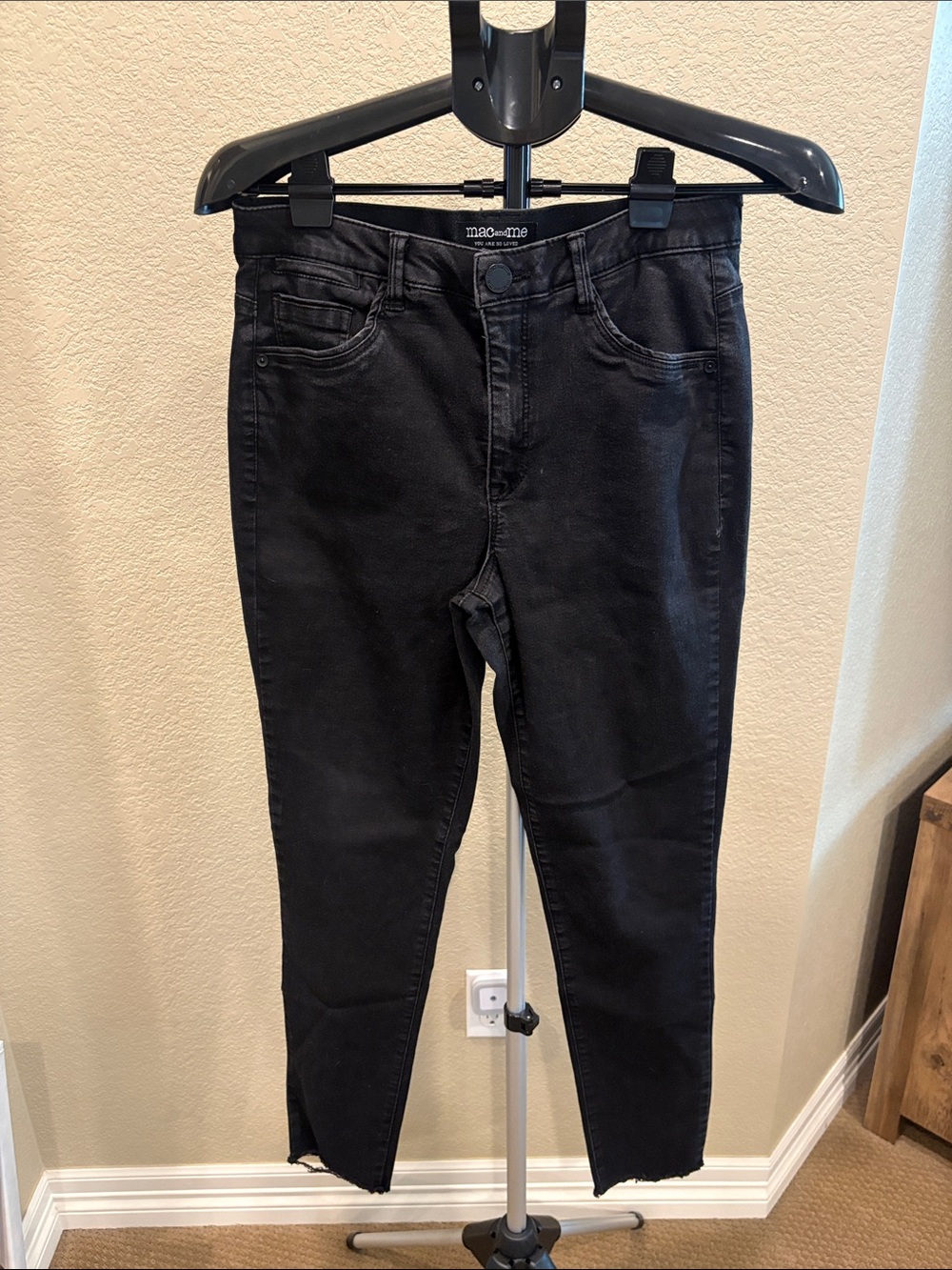 Black High-Rise Skinny Jeans - MAC & Me Label